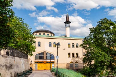 Stockholms moské invigdes år 2000.